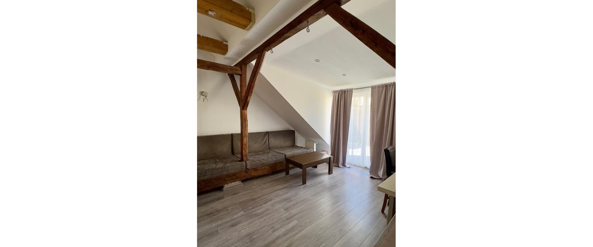 Na prenájom 3-izbový byt s terasou takmer v centre Košíc – Franckova ulica