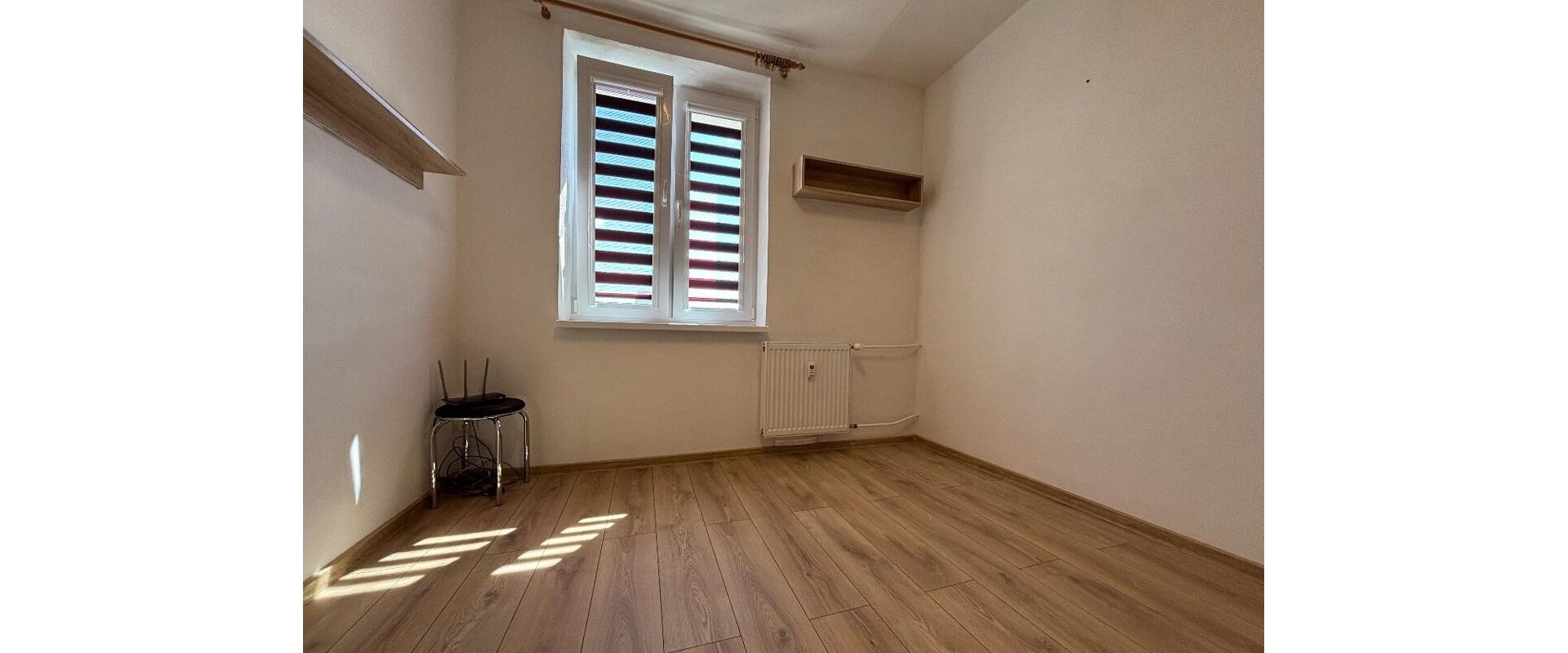 Na prenájom priestranný 2-izbový byt – ul. Pražská (Terasa)