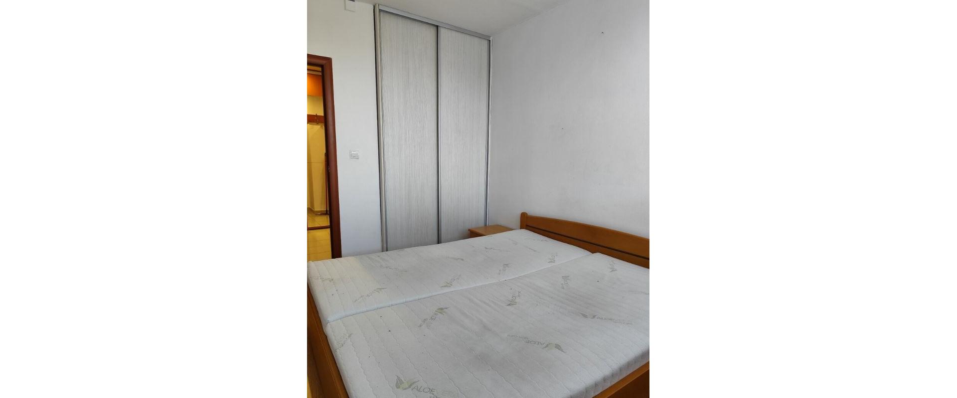 PONUKA PRENÁJMU: Kompletne zariadený 3-izbový byt.