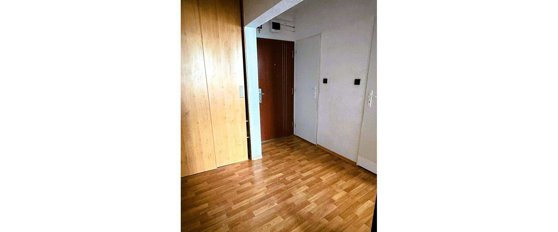 Na predaj praktický 1,5-izbový byt s balkónom ul. Třebíčska v Humennom.