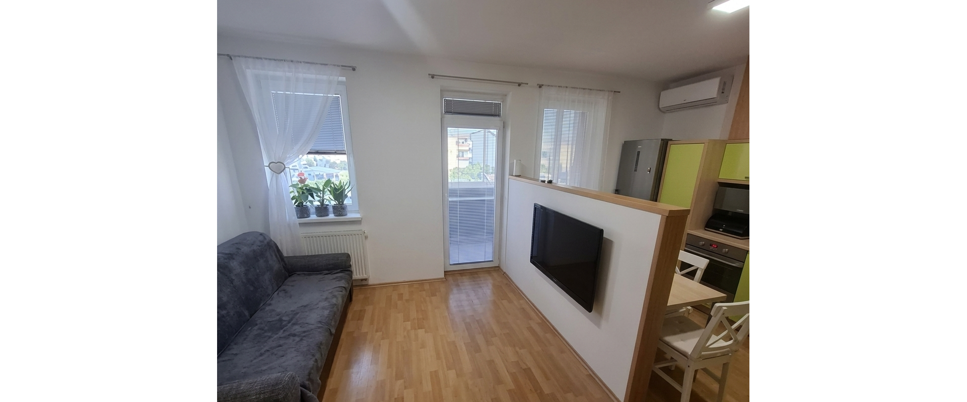 2-izbový byt s klimatizáciou a balkónom -  PRENÁJOM - MOST PRI BRATISLAVE