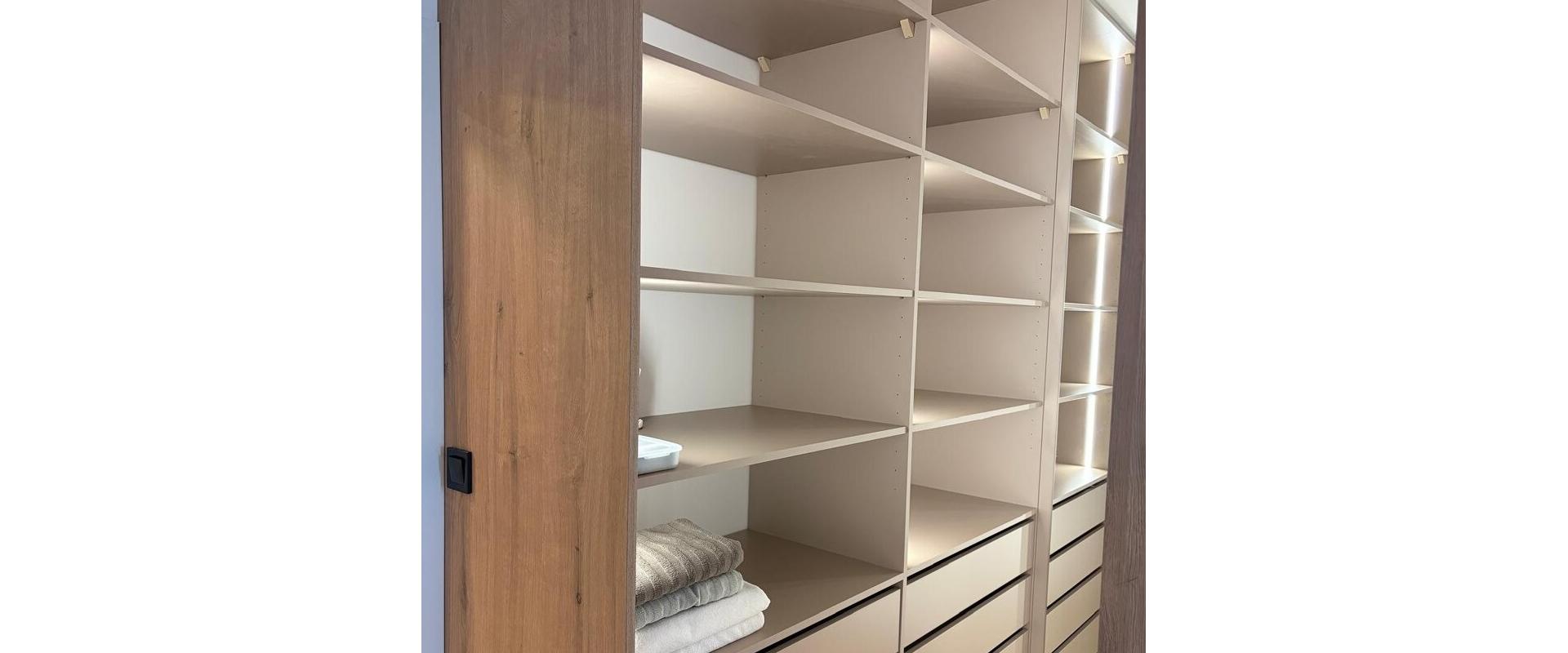 2 izb. byt PRENÁJOM - BERNOLÁKOVO s balkónom, klimatizáciou a parkovacím miestom