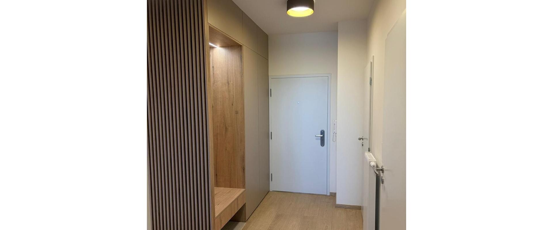 2 izb. byt PRENÁJOM - BERNOLÁKOVO s balkónom, klimatizáciou a parkovacím miestom