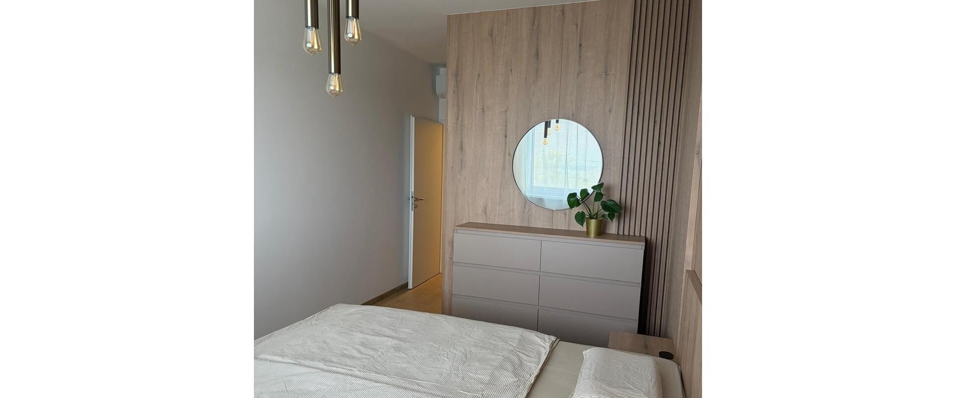 2 izb. byt PRENÁJOM - BERNOLÁKOVO s balkónom, klimatizáciou a parkovacím miestom