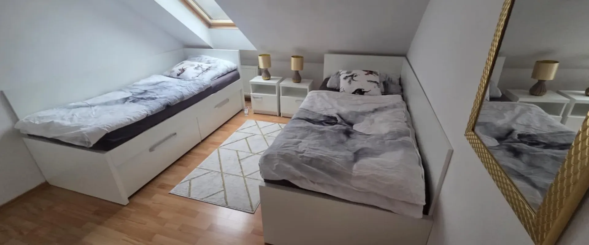 Rozľahlý 4-izb. podkrovný byt s vlastnou garážou - Bôrik, ZA
