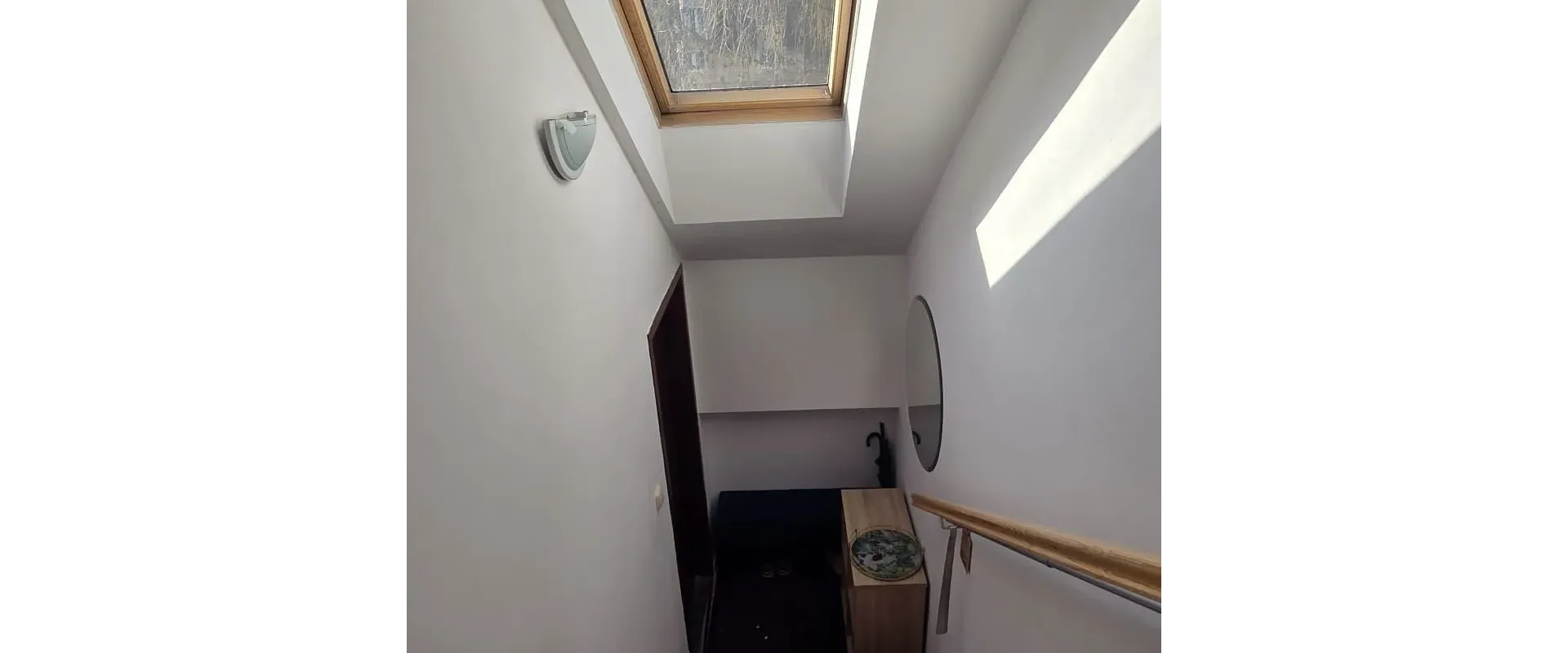 Rozľahlý 4-izb. podkrovný byt s vlastnou garážou - Bôrik, ZA