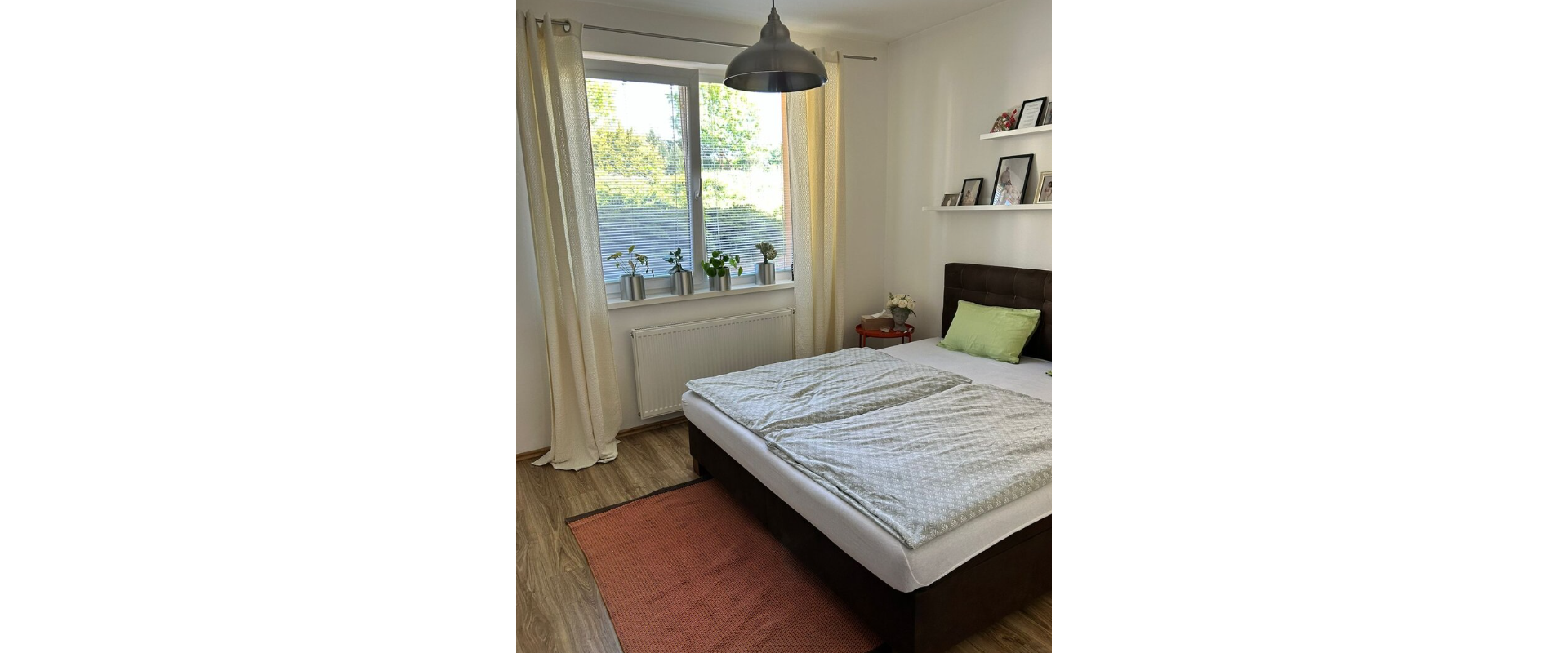 PRIESTRANNÝ 3-IZBOVÝ BYT S BALKÓNOM, PARKOVANÍM