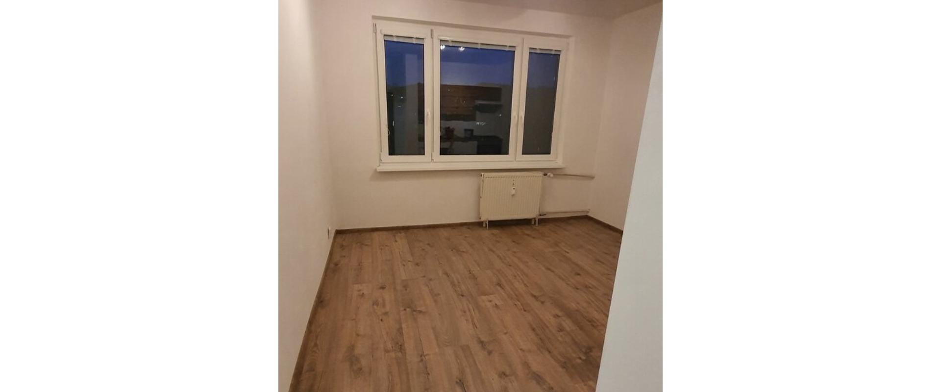 Prenájom zrekonštruovaného 1,5-izbového bytu v centre BB