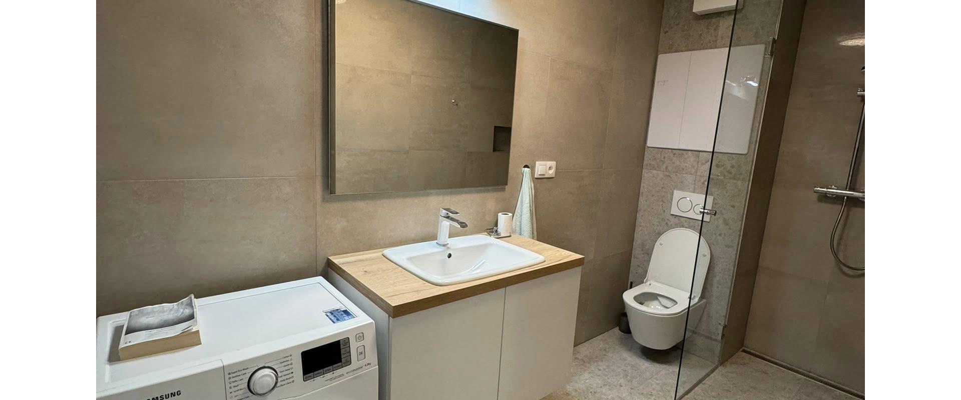 Na prenájom 2-izb byt s garážovým státim v centre Pezinka