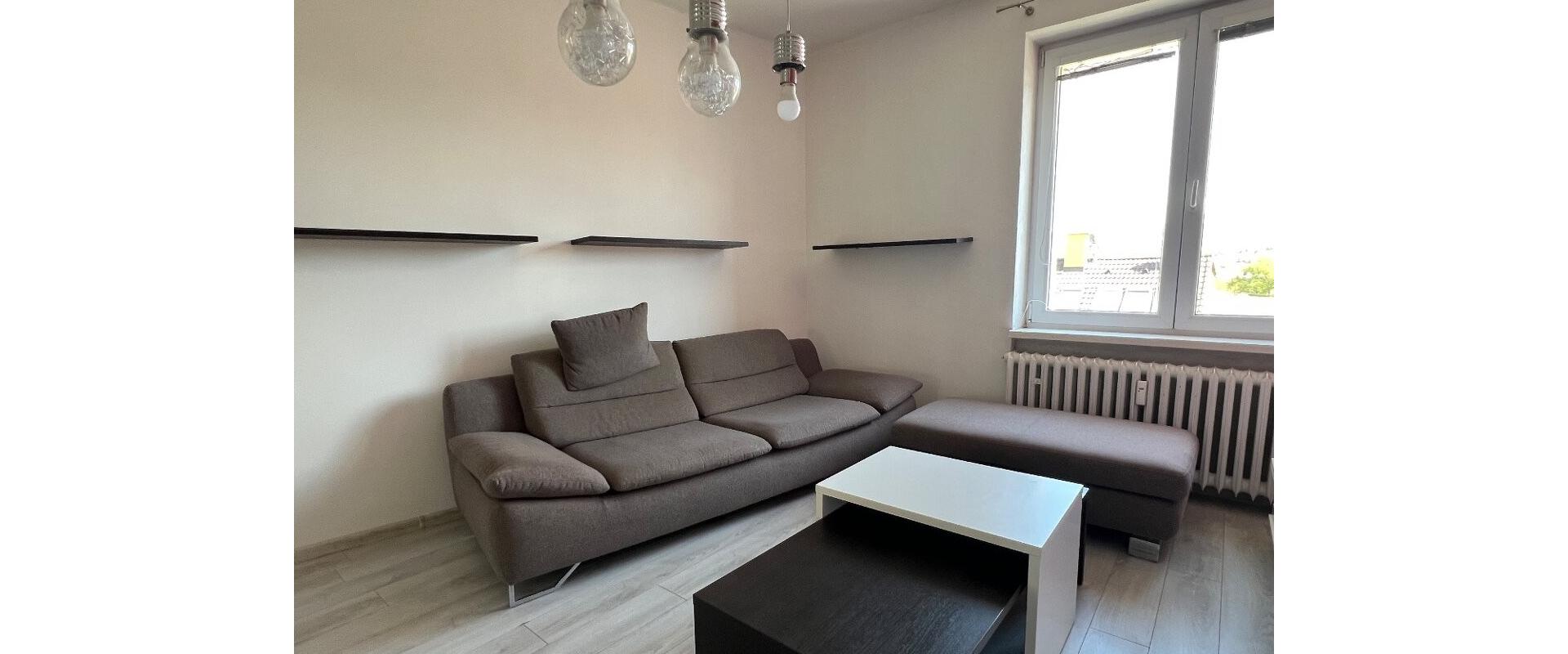 Krásny 1-izbový byt s balkónom priamo v centre
