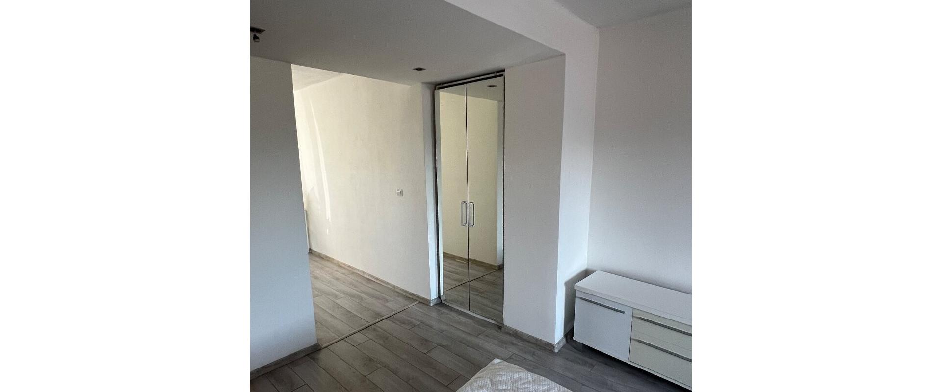 Krásny 1-izbový byt s balkónom priamo v centre