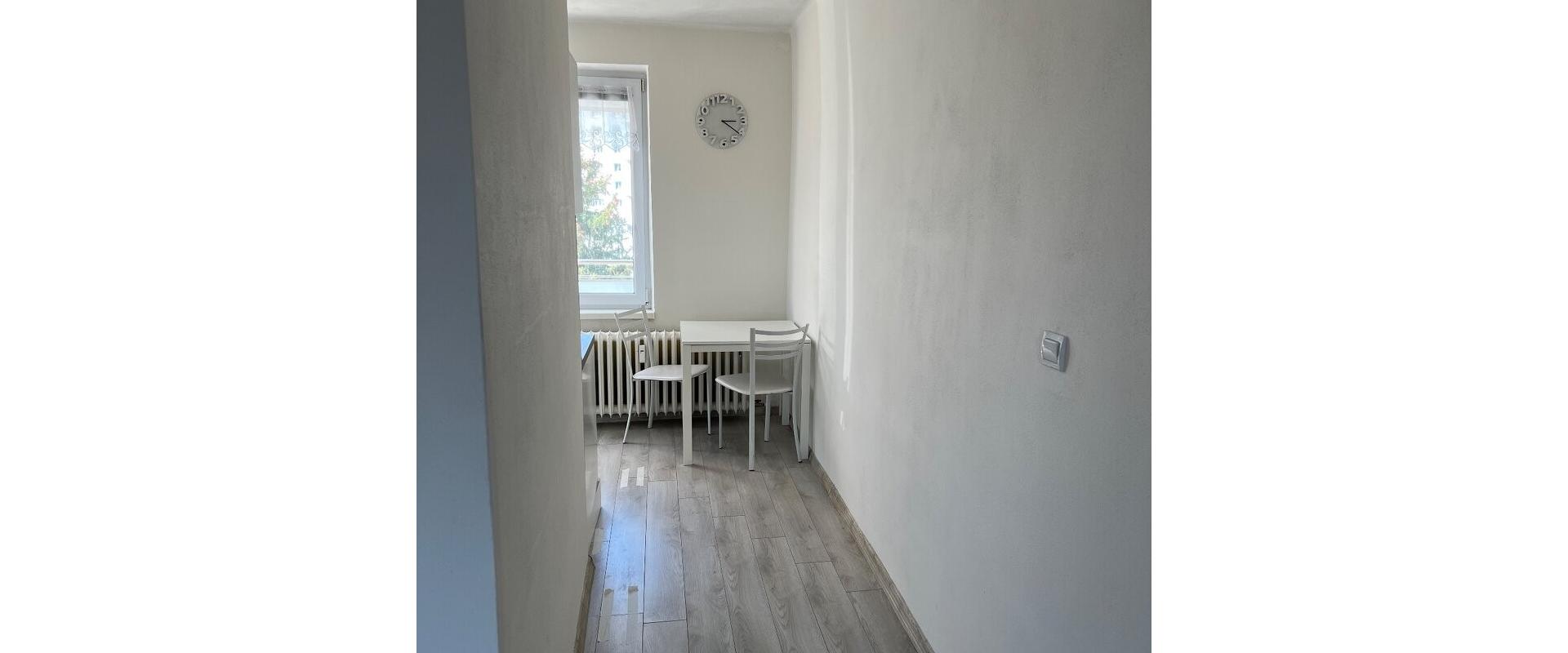 Krásny 1-izbový byt s balkónom priamo v centre