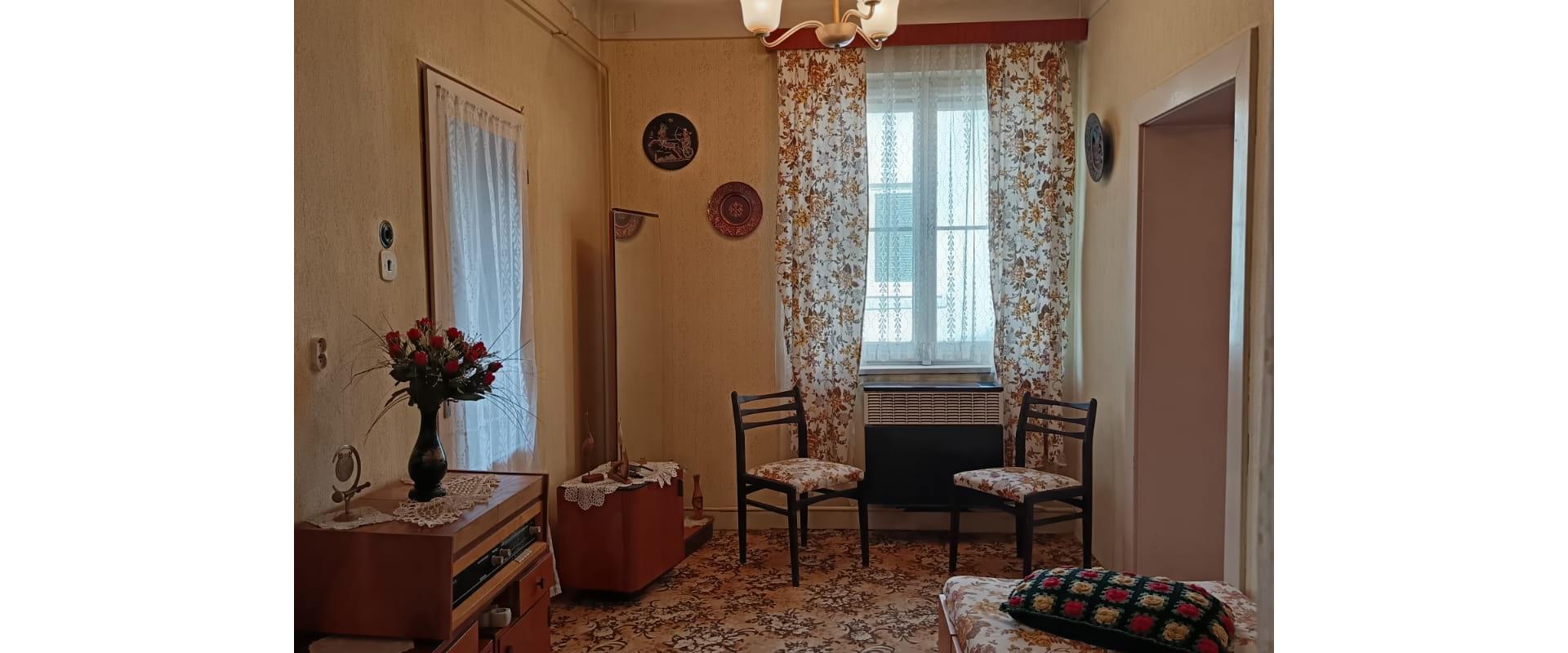 Poctivý dom v centre Levíc: Tichá lokalita a skvelá cena