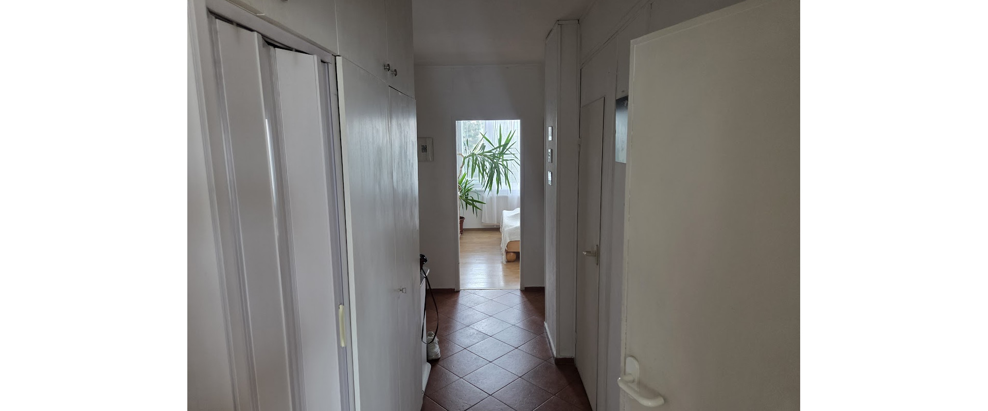 Predám 3 izb. byt, 79m2, loggia,pivnica,špajza, Staré mesto, Košice