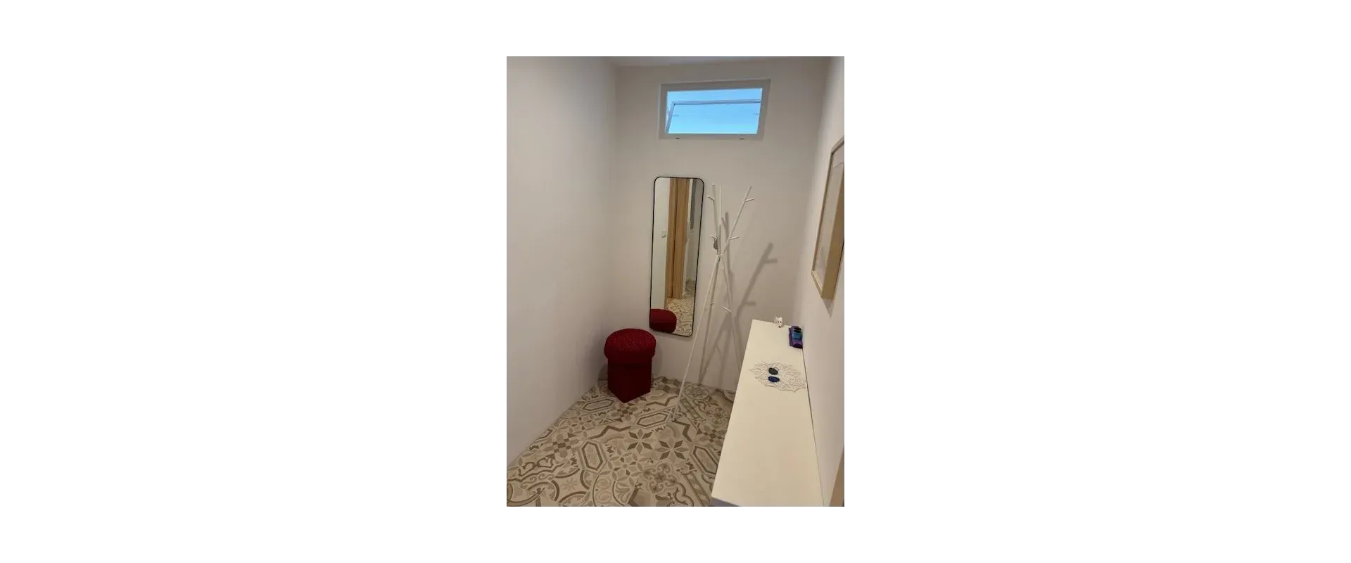 Nadčasovo zariadený 2-izbový byt po kompletnej rekonštrukcii