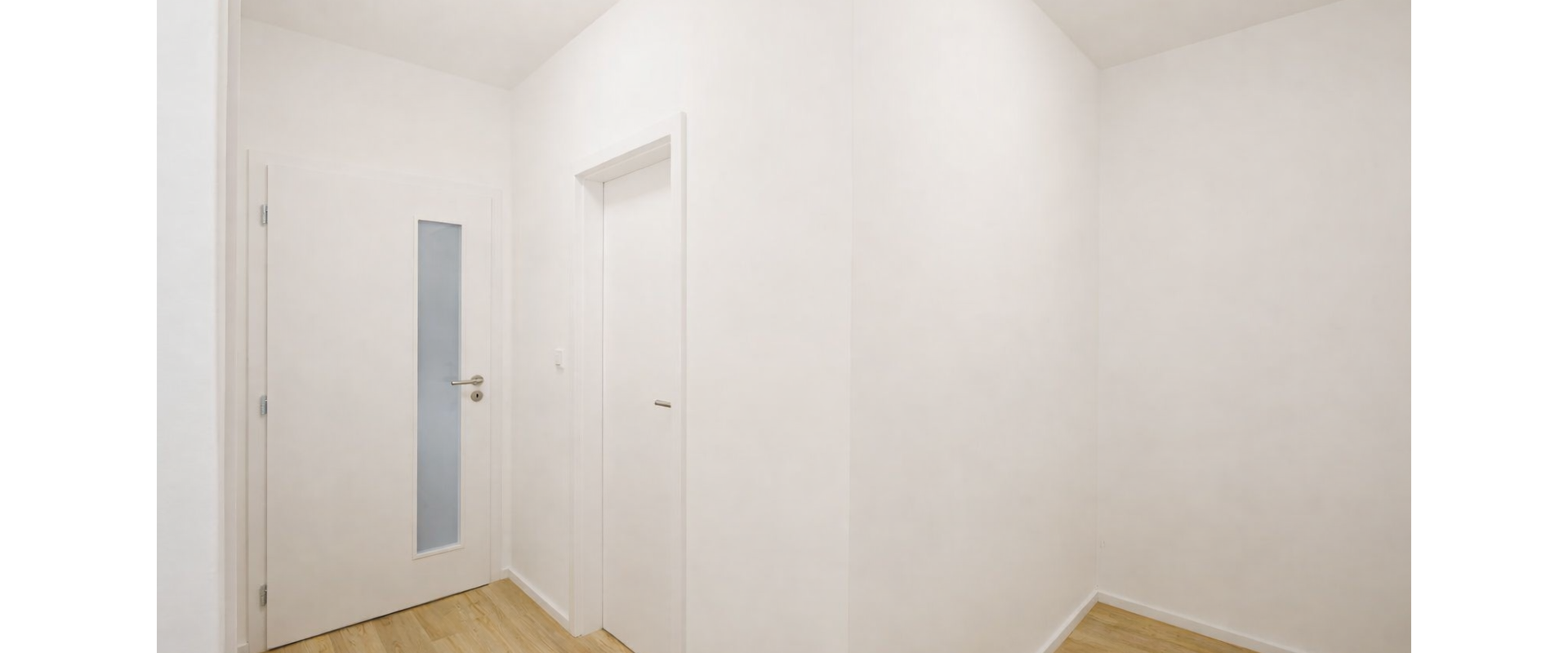 PREDAJ - Slnečný 3 izbový byt - loggia + parkovacie státie - Vinohrady - Nové Mesto
