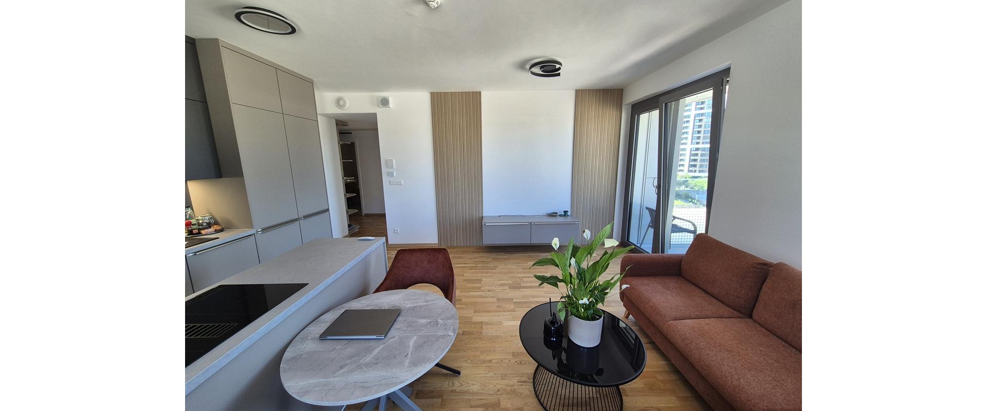 PREDAJ KRÁSNY 3-IZB. APARTMÁN, 2X BALKÓN, PROJEKT METROPOLIS