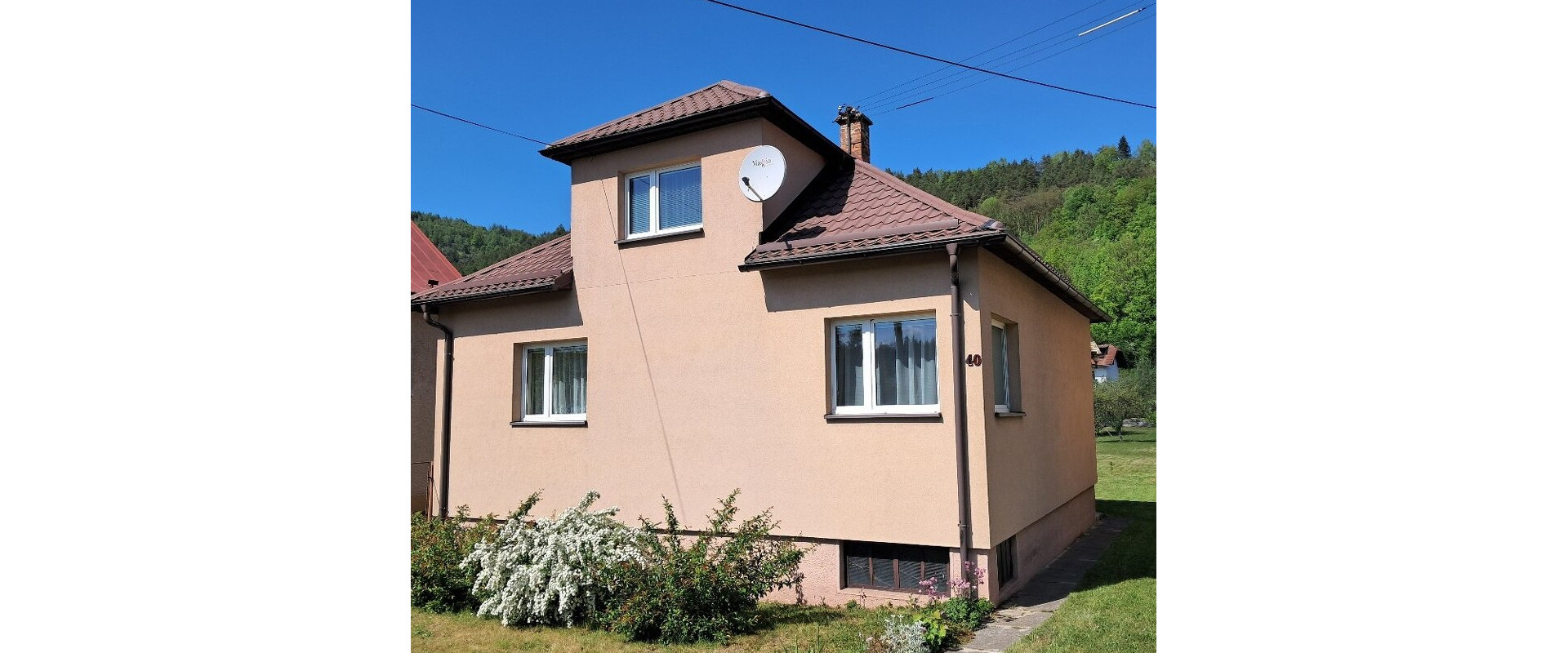 Na predaj rodinný dom s rozľahlým pozemkom v Považskom Chlmci