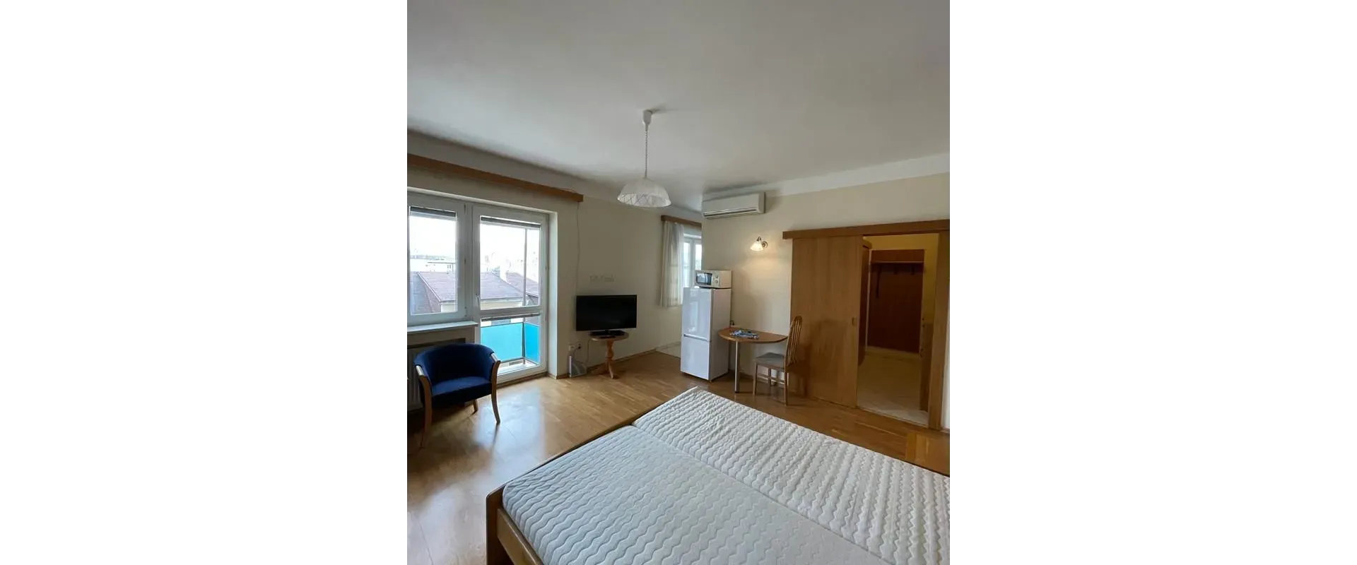 Prenájom 1-izbového bytu - 46 m² s balkónom,  v centre Žiliny
