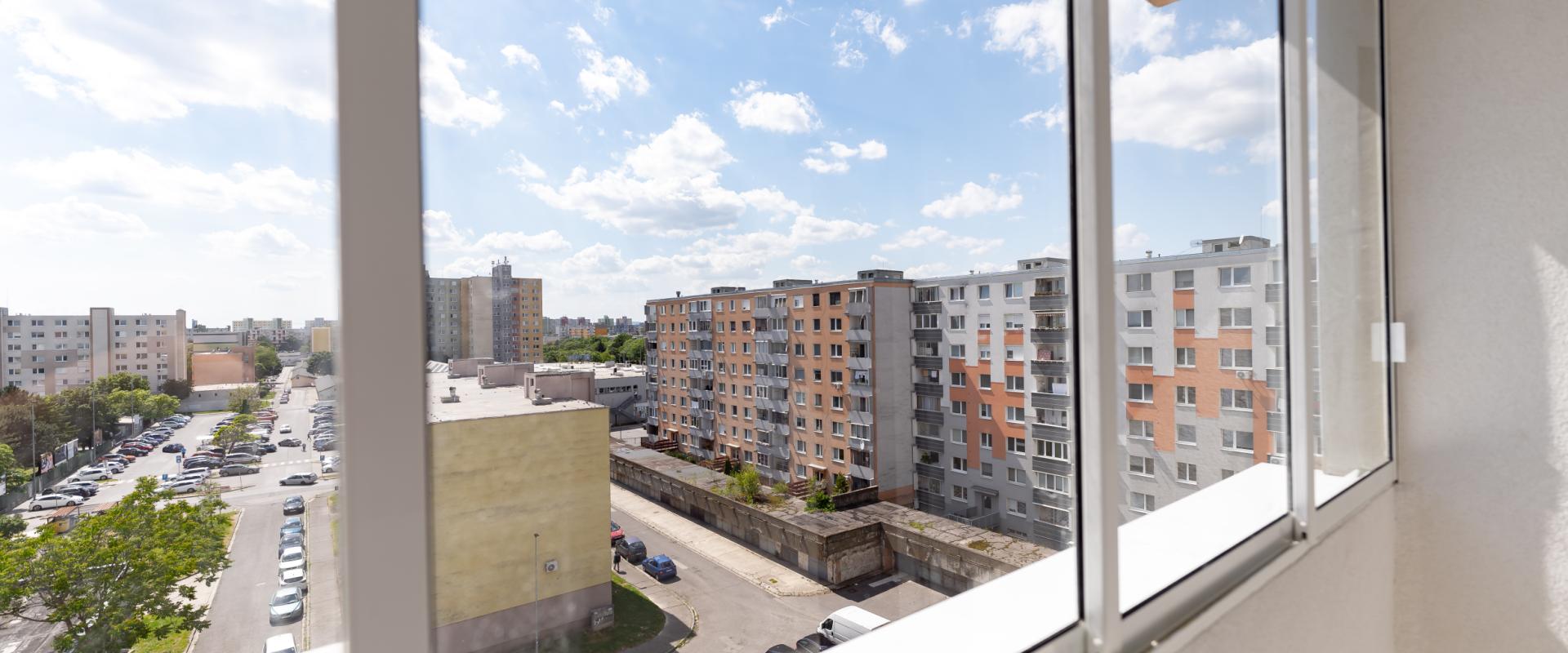 Kompletne zrekonštruovaný Luxusný 4-Izbový byt na predaj