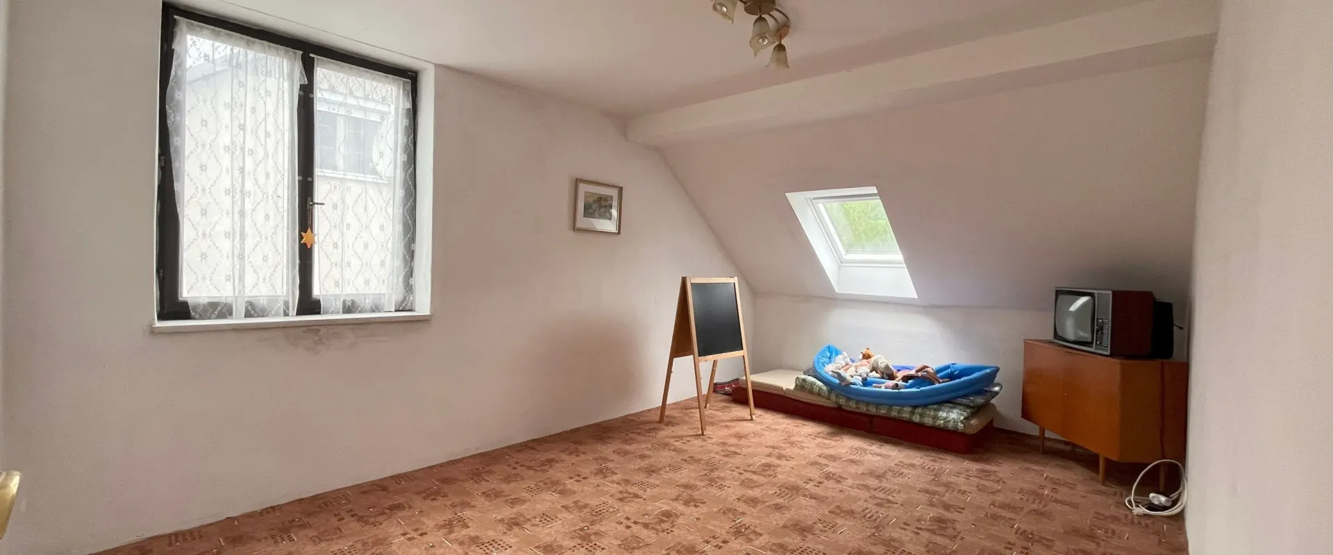 JKV REAL ponúka na predaj priestranný rodinný dom 216 m² MYJAVA