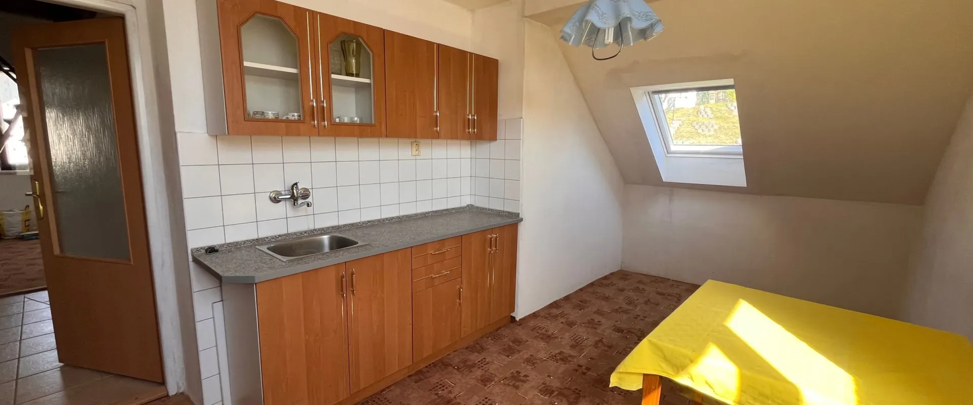 JKV REAL ponúka na predaj priestranný rodinný dom 216 m² MYJAVA
