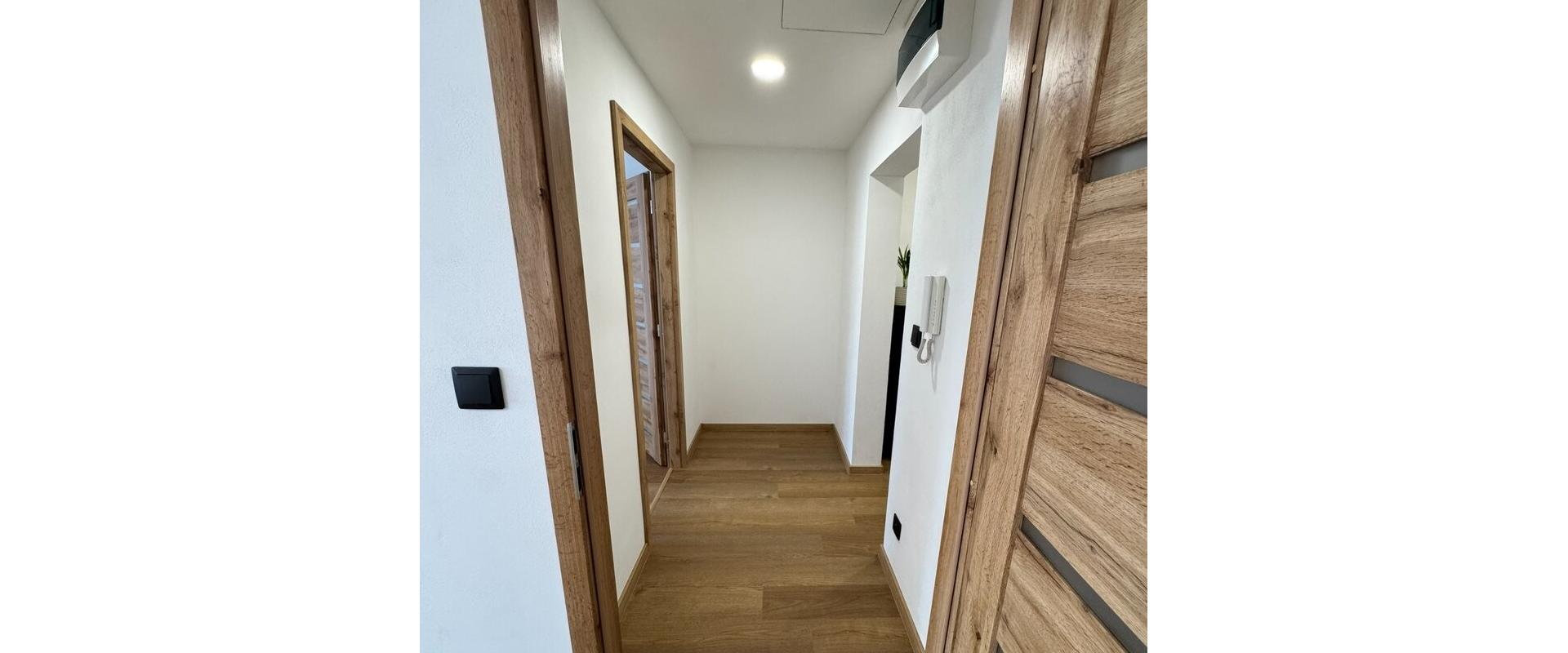 2 IZB. BYT NA PREDAJ PETRŽALKA GERCENOVA s balkónom