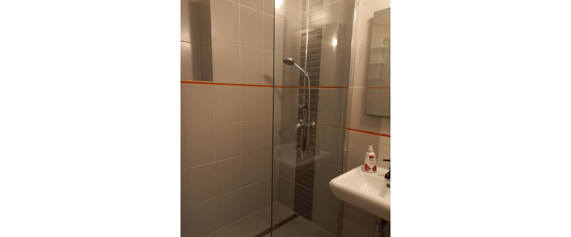 Ponúkam na dlhodobý prenájom svetlý 2-izbový byt.