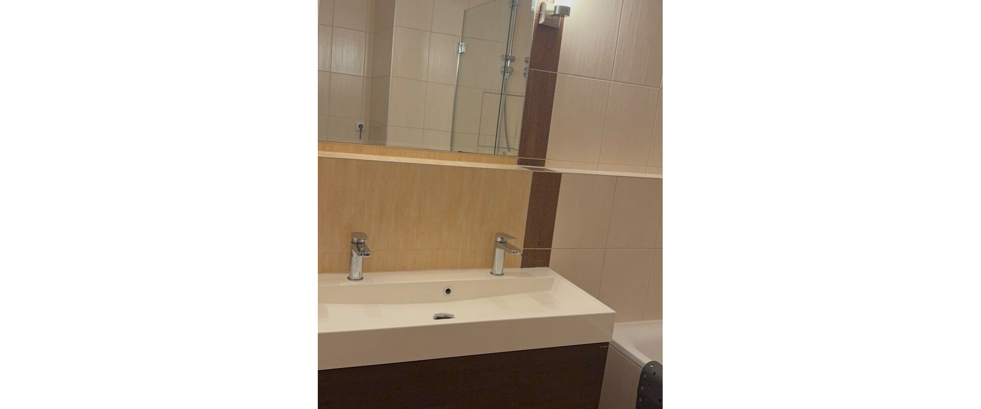 4 izbový byt 120 m2 Ružová dolina, Ružinov, 1x podzemné´parkovanie