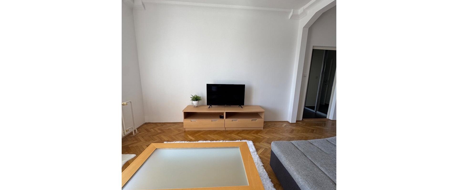 Slnečný 2,5 izbový byt v blízkosti Štrkoveckého jazera