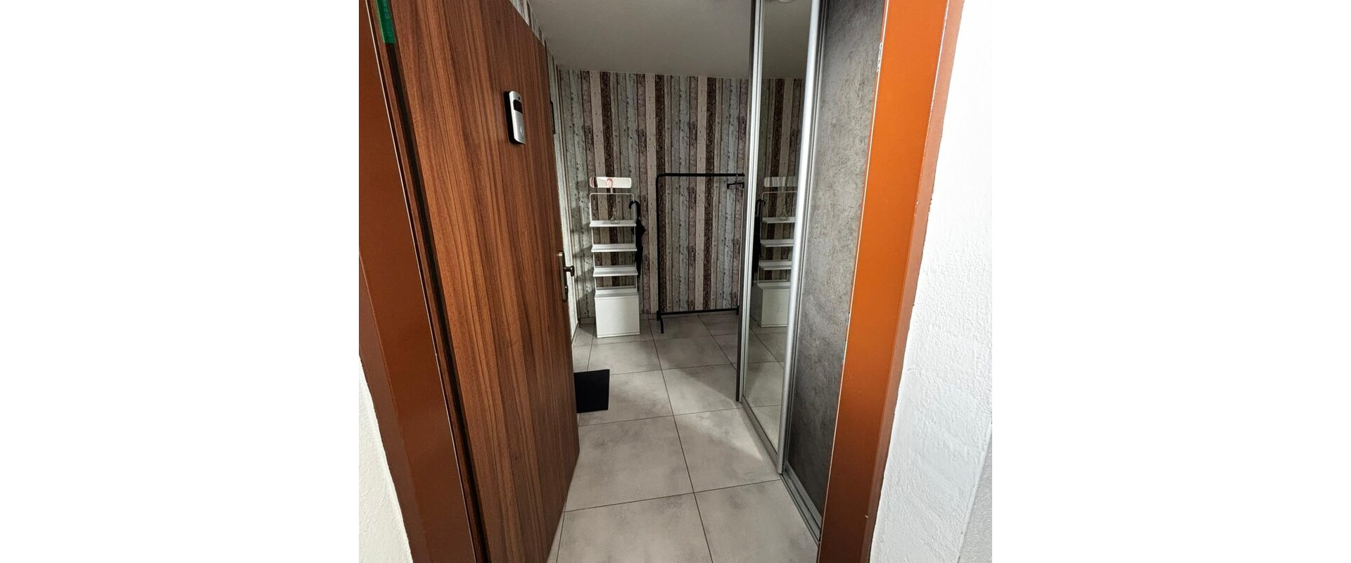 Prenájom nadštandardný 3 izbový byt  87m2 v RUŽINOVE,