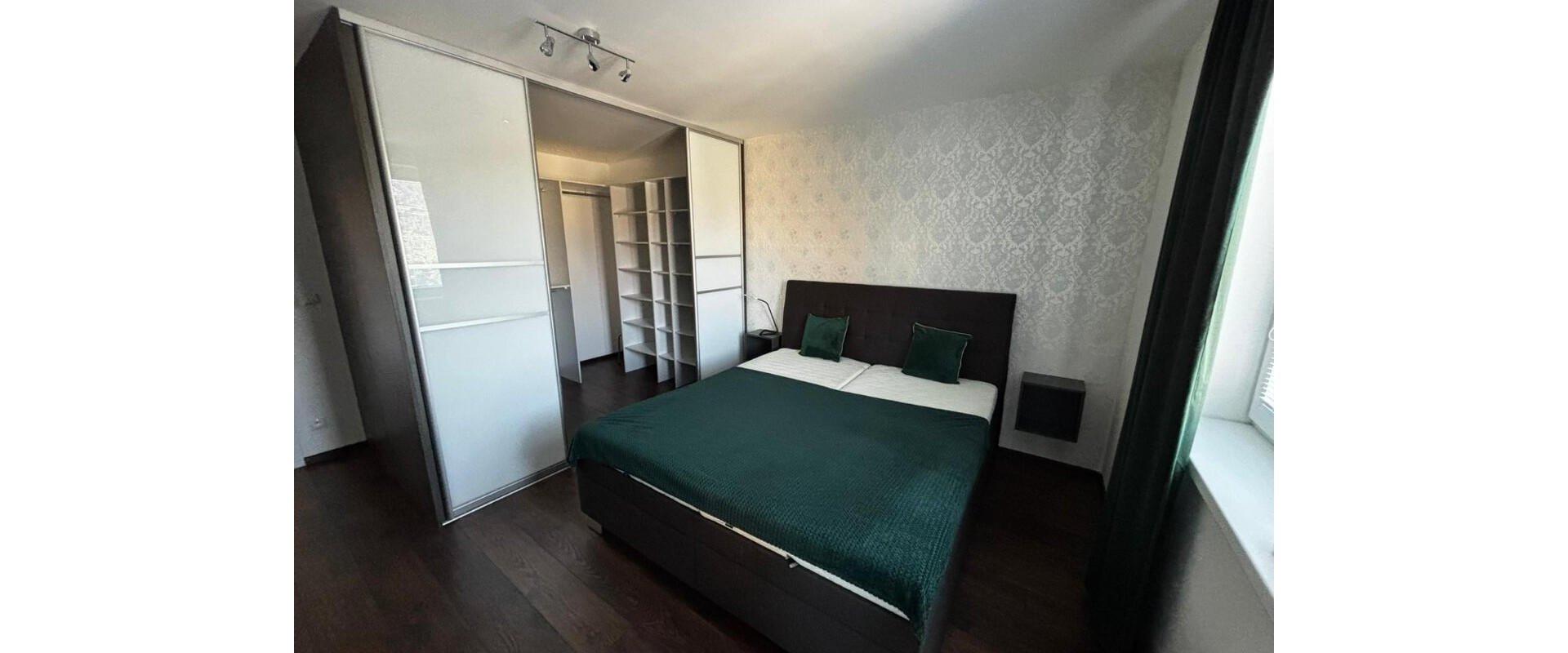Prenájom nadštandardný 3 izbový byt  87m2 v RUŽINOVE,