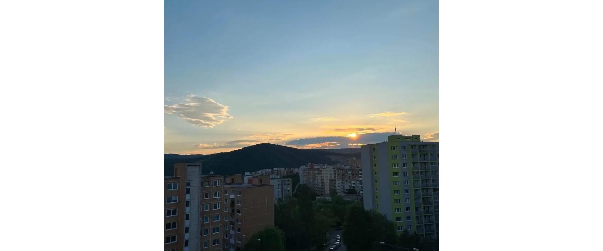 Na prenájom zariadený 2-izbový byt s balkónom