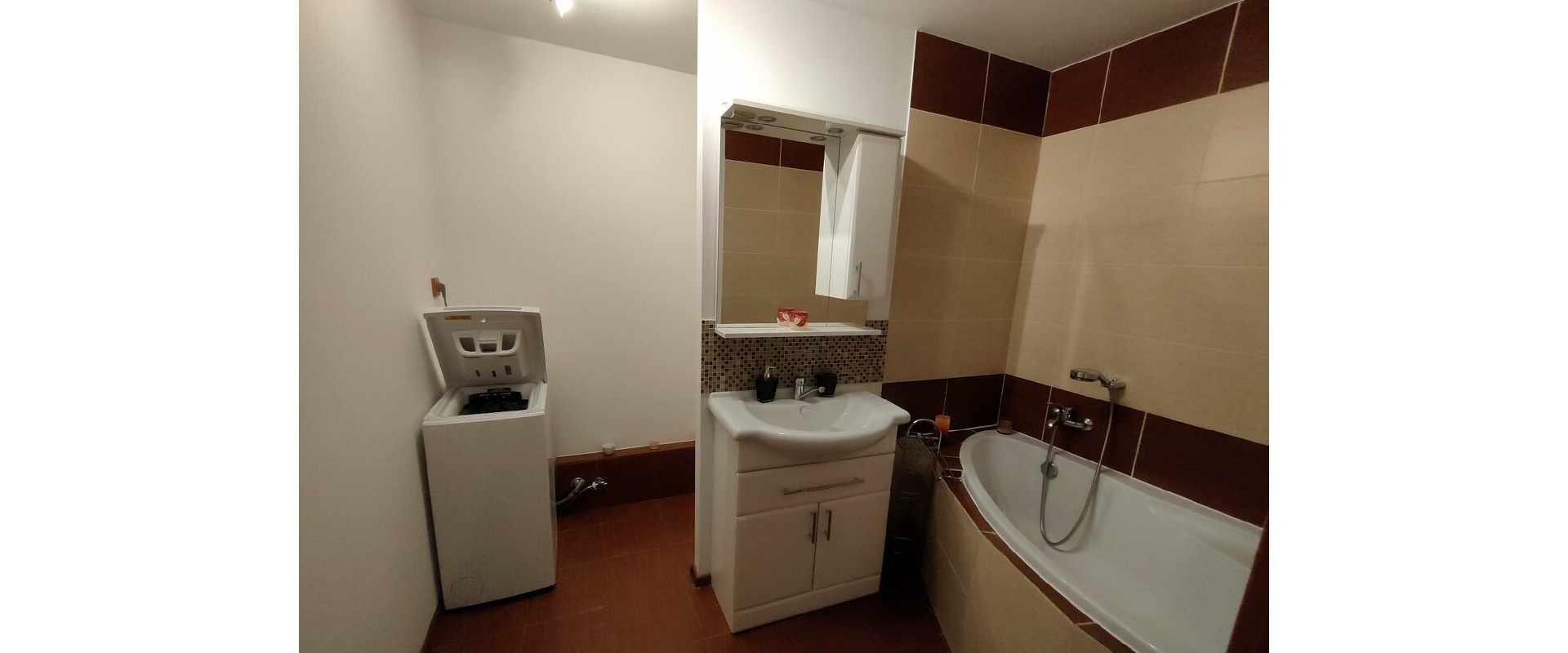 Na prenájom zariadený 3-izbový byt s loggiou -Košice, Terasa
