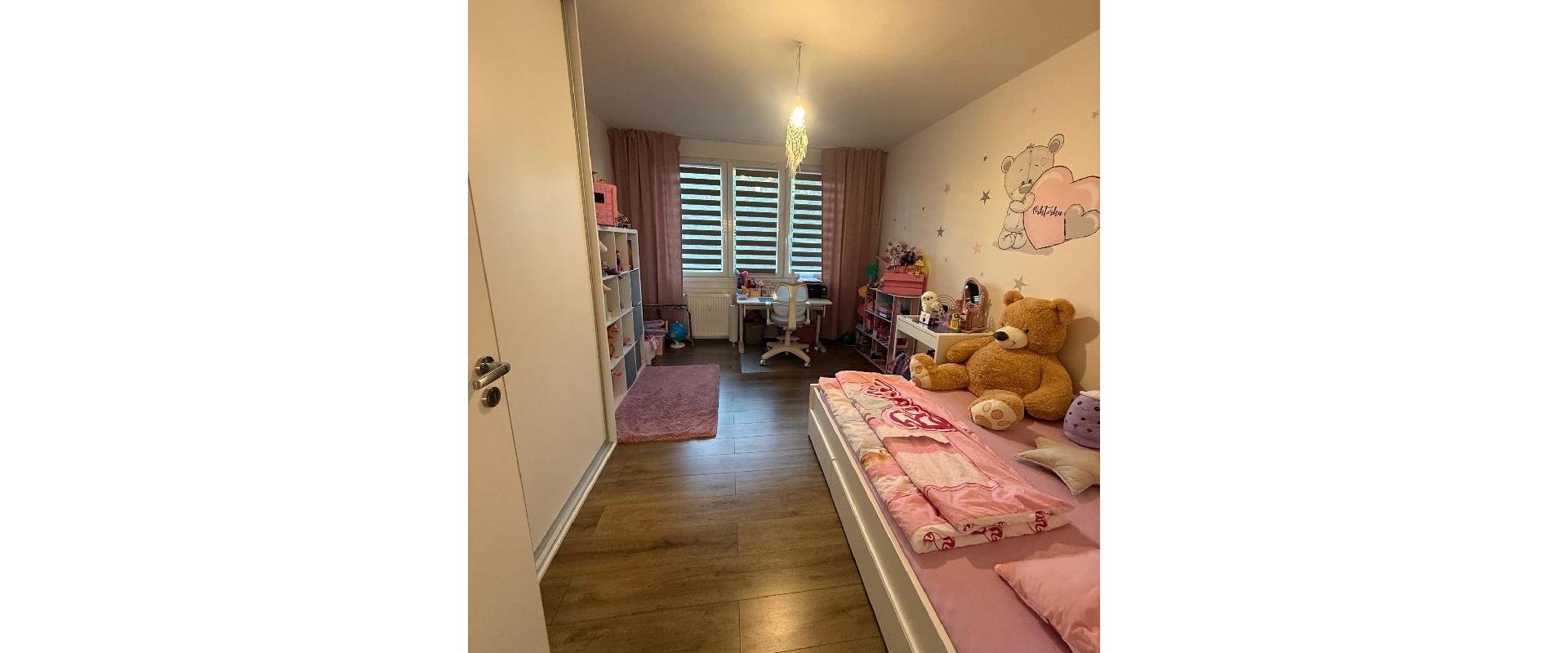 Príjemný 3-izbový byt s balkónom v skvelej lokalite blízko centra PB
