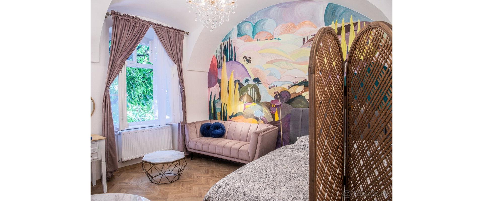 Apartmán s príbehom v historickom centre Košíc | Hlavná ulica | Airbnb investícia