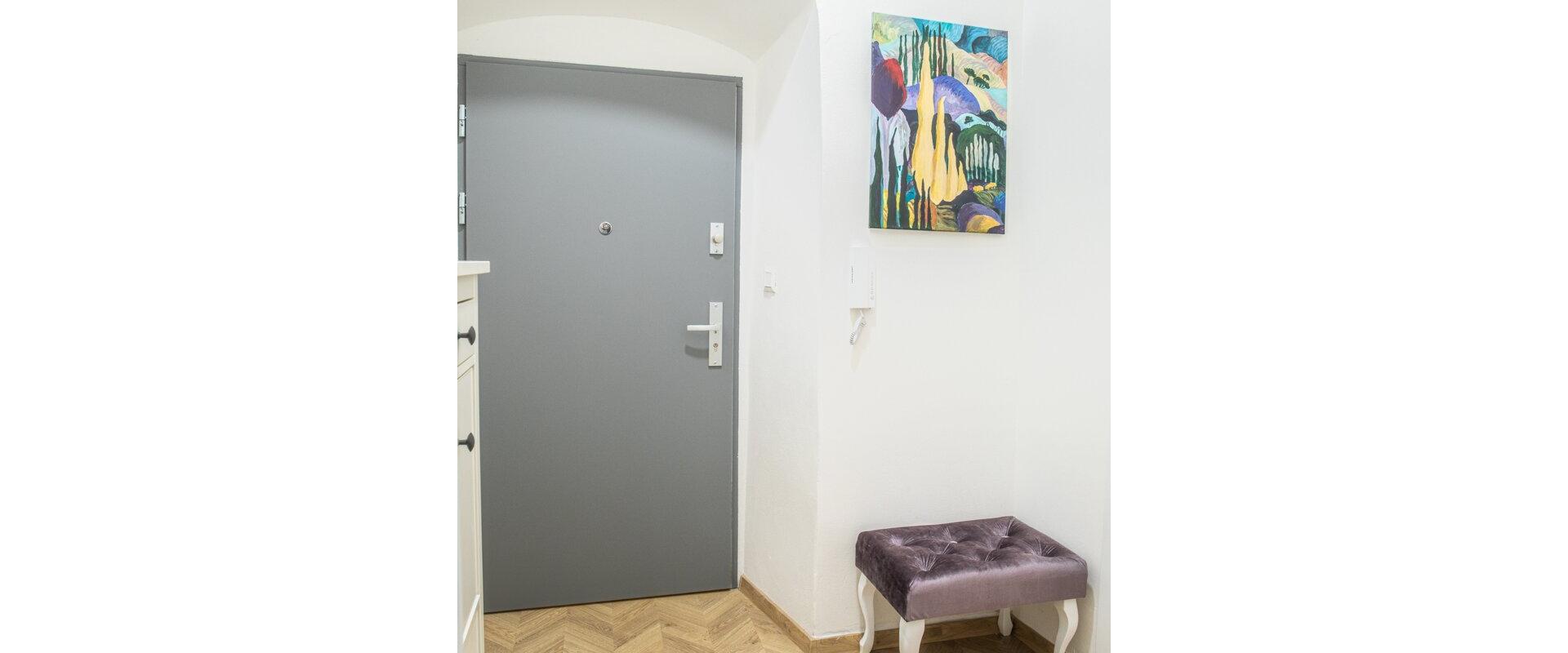 Apartmán s príbehom v historickom centre Košíc | Hlavná ulica | Airbnb investícia