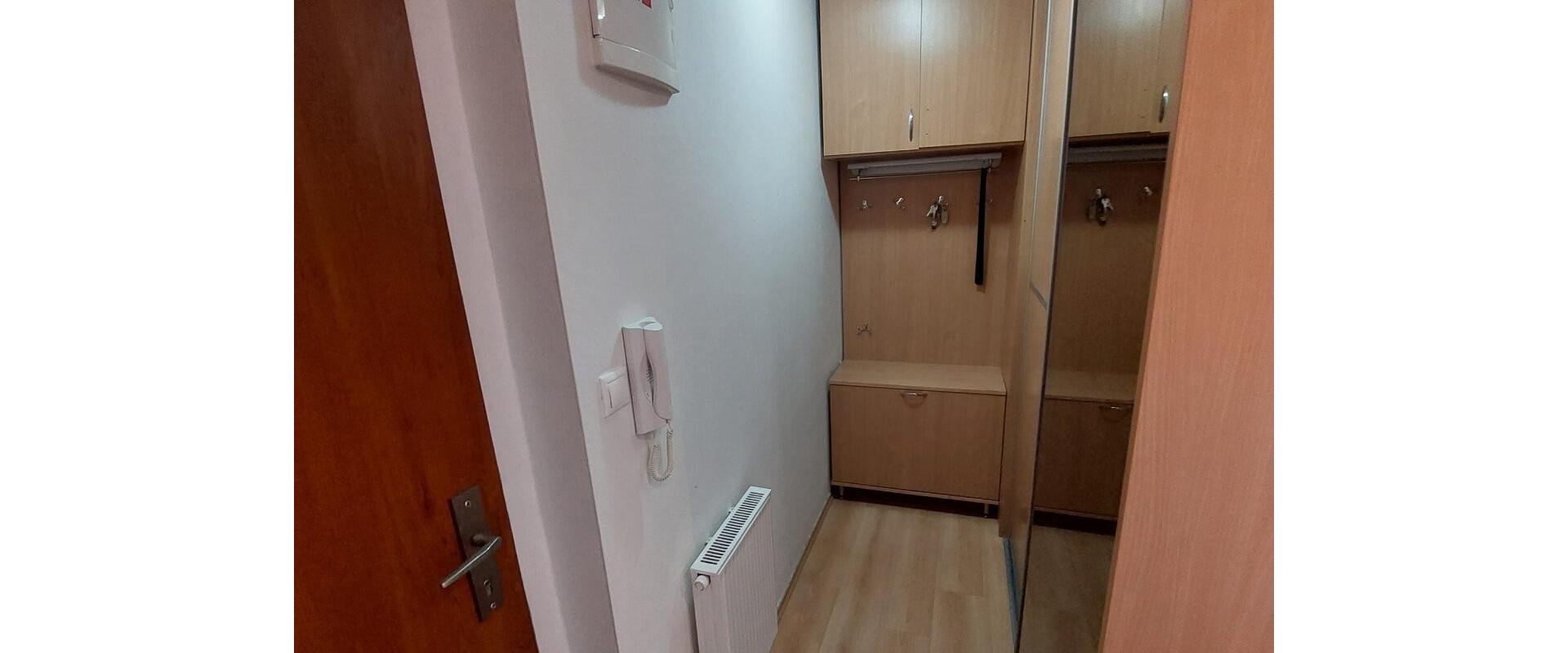Moderný 2-izbový byt - 59 m² na prenájom v obci Mojš.