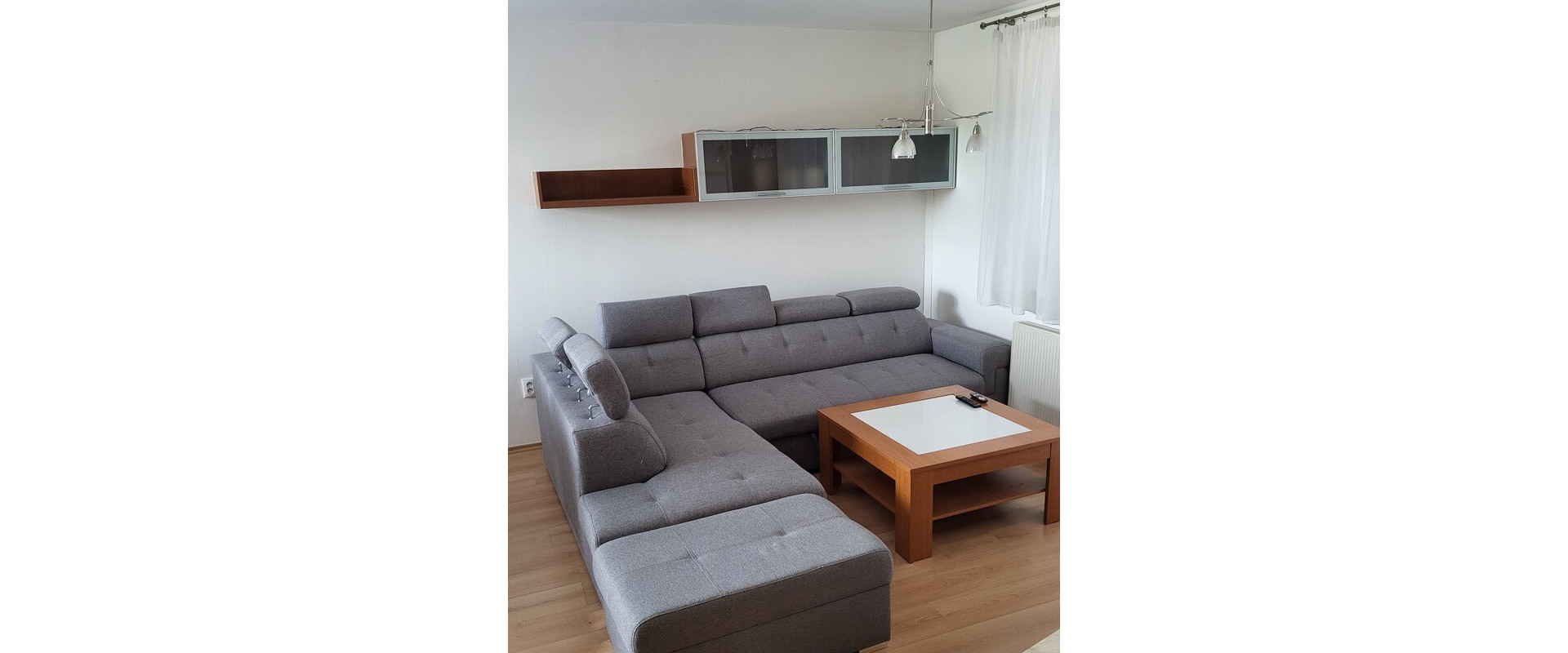 Moderný 2-izbový byt - 59 m² na prenájom v obci Mojš.