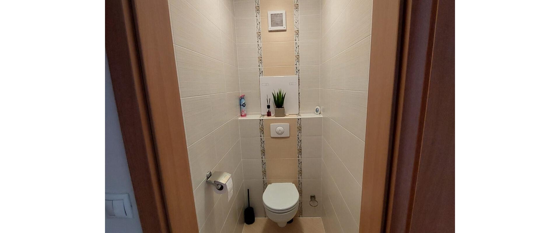 Moderný 2-izbový byt - 59 m² na prenájom v obci Mojš.