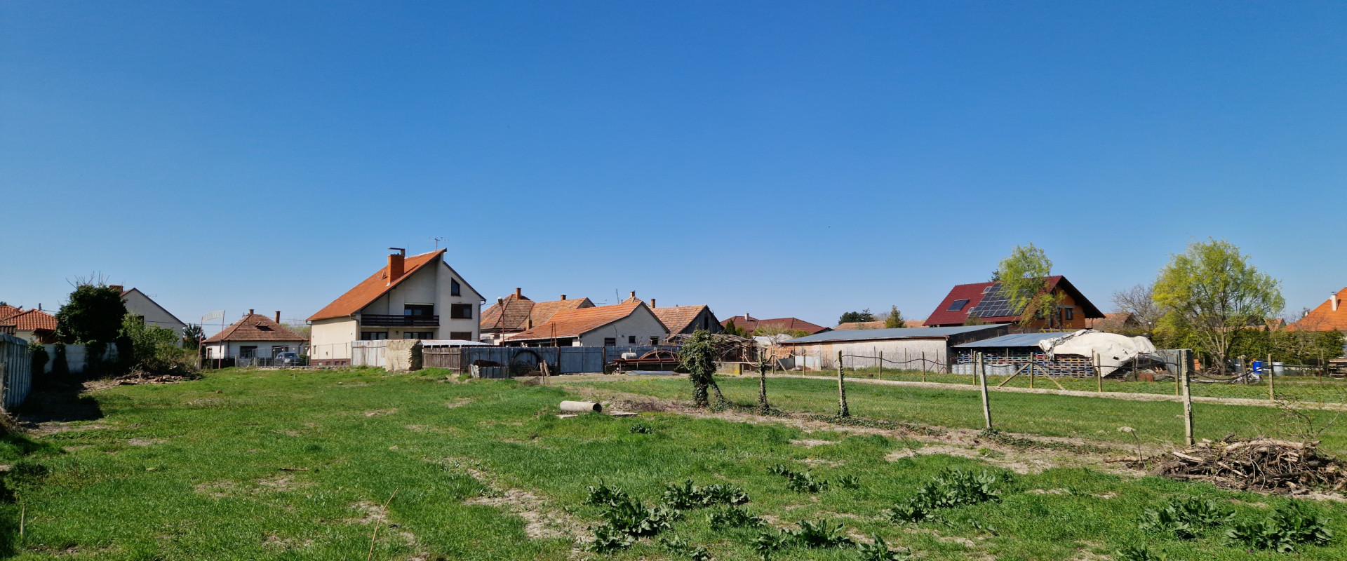 Nadštandardný stavebný pozemok s investičným potenciálom – Veľké Úľany