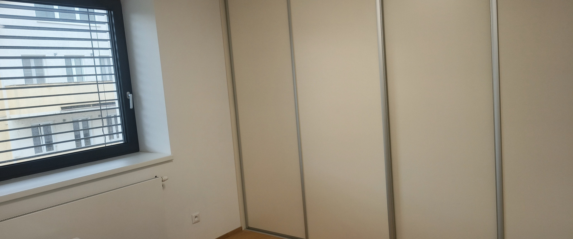 Na prenájom 3-izbový byt- 60 m² v centre mesta, pri Auparku.
