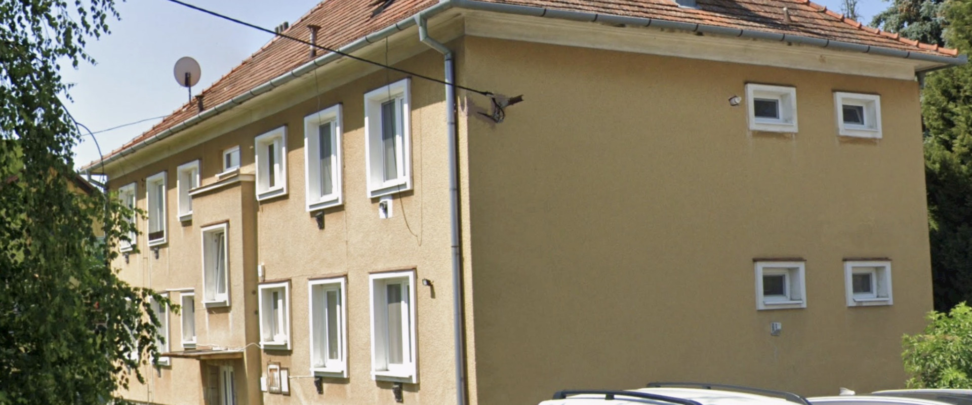 2-izbový byt na prenájom s garážou