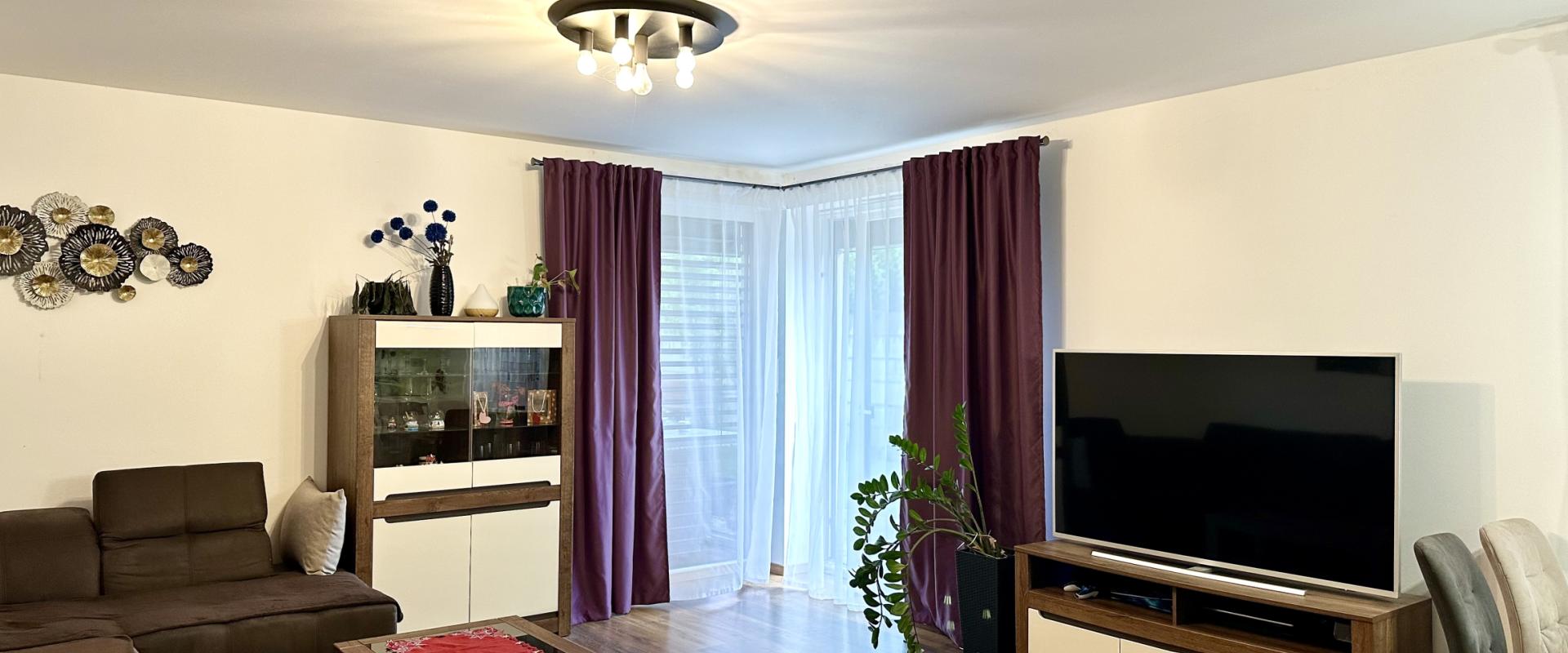 PREDAJ | KRÁSNY RODINNÝ 4-IZBOVÝ DOM S TERASOU, DVOJGARÁŽOU V POKOJNEJ ČASTI