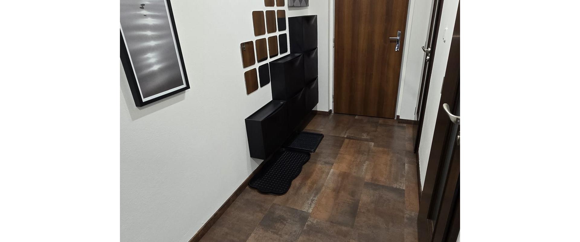 Na predaj  2-izbový tehlový byt s 2 balkónmi – Púchov,