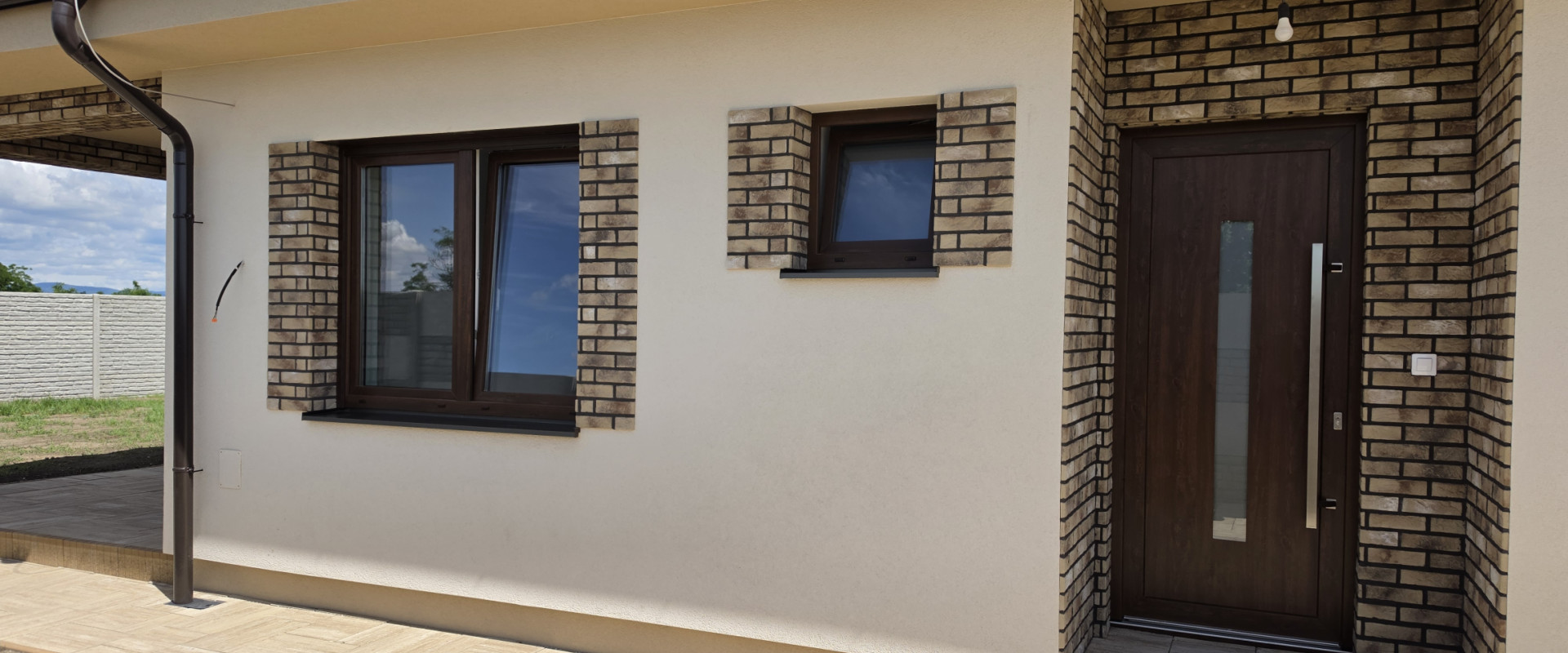 4-IZBOVÝ BUNGALOV S VEĽKOU TERASOU – LEN 5 MINÚT OD SENCA