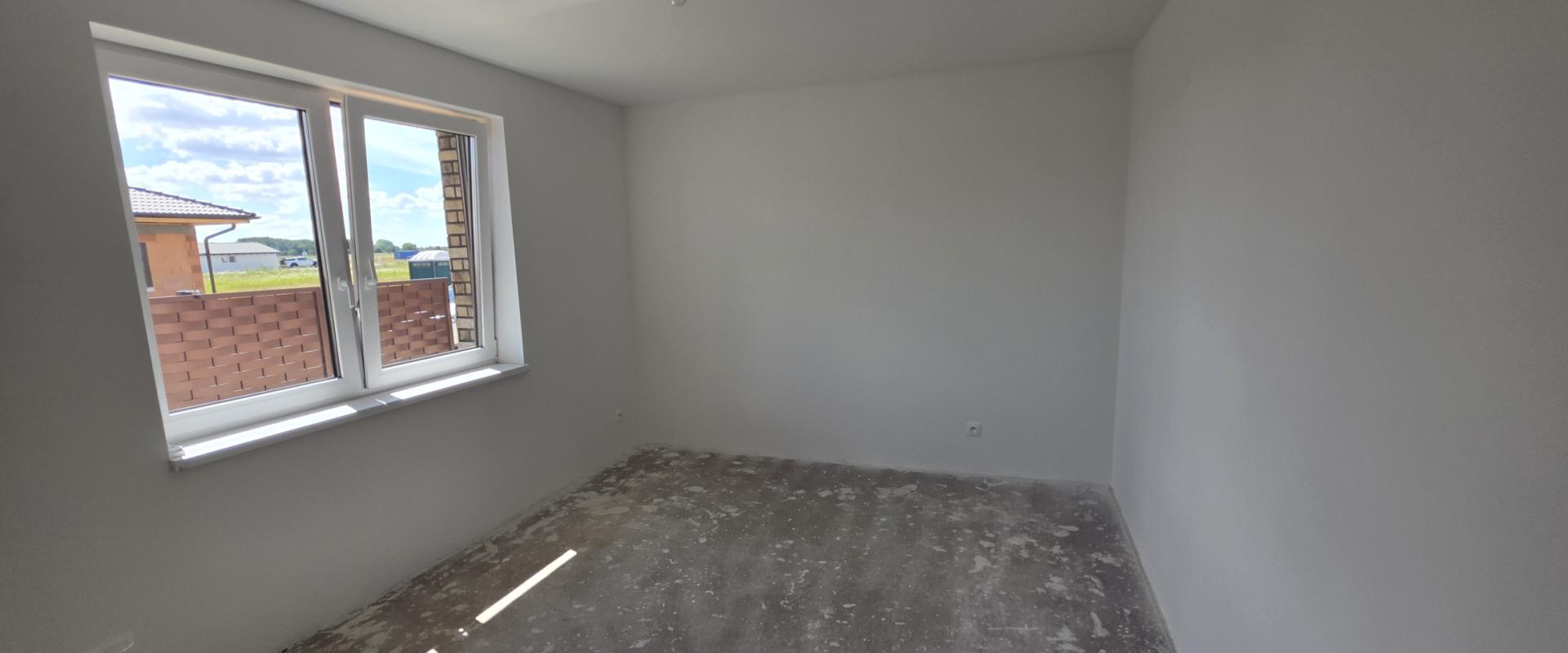 4-IZBOVÝ BUNGALOV S VEĽKOU TERASOU – LEN 5 MINÚT OD SENCA