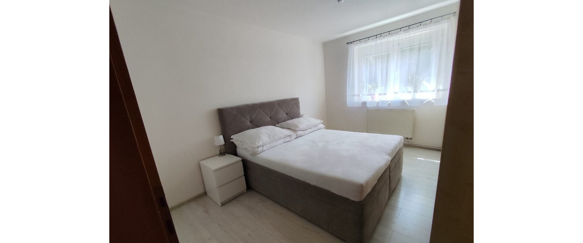 NA PREDAJ: Priestranný 2-izbový byt - 55 m² v centre Žiliny.