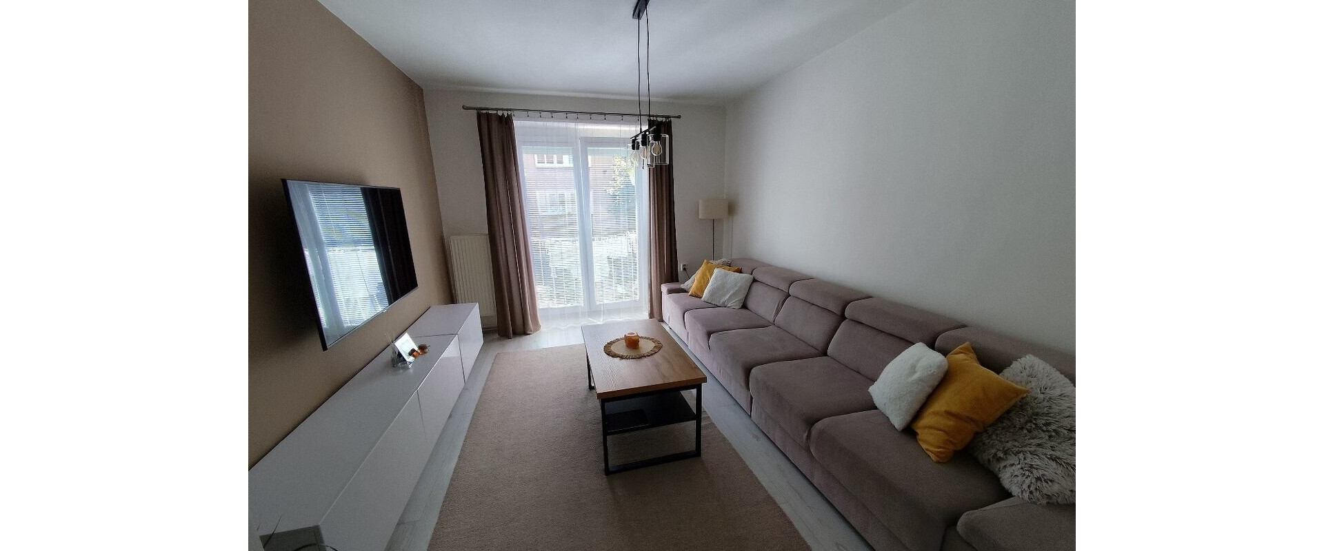 NA PREDAJ: Priestranný 2-izbový byt - 55 m² v centre Žiliny.