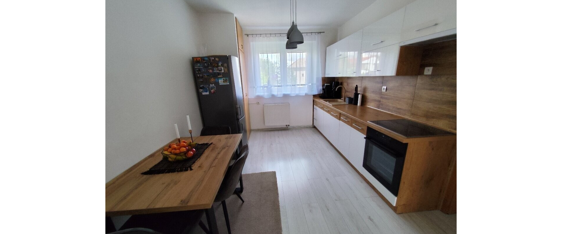 NA PREDAJ: Priestranný 2-izbový byt - 55 m² v centre Žiliny.